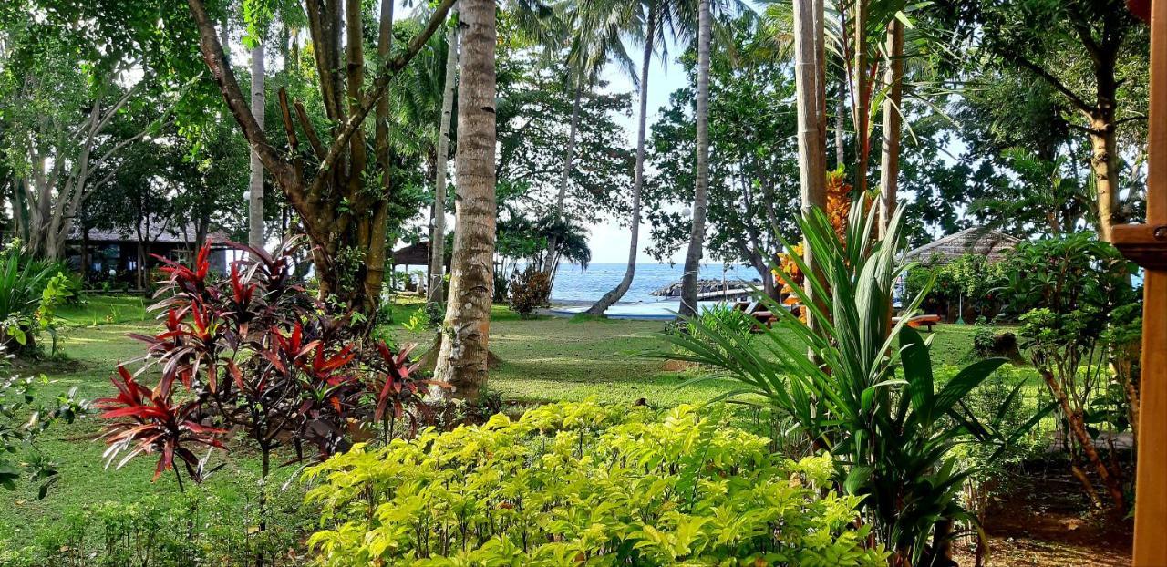 Mapia Resort Manado Exterior foto